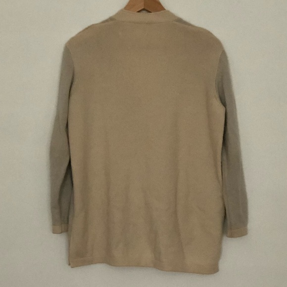 Maria Sartini Cashmere Two-Tone Mother of Pearl Button-up Cardigan - Picture 5 of 7